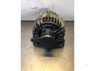 Gebruikte Dynamo Volkswagen Golf VI (5K1) 1.4 TSI 160 16V Prijs € 70,00 Margeregeling aangeboden door Uittenbogaard onderdelen BV