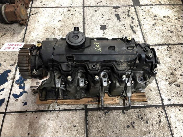 Gebruikte Cilinderkop Renault Clio III (BR/CR) 1.5 dCi FAP Prijs € 250,00 Margeregeling aangeboden door Uittenbogaard onderdelen BV