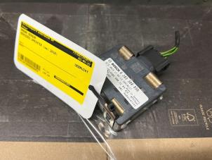 Gebruikte Radar sensor Mercedes Sprinter 3,5t (906.63) 314 CDI 16V Prijs € 100,00 Margeregeling aangeboden door Uittenbogaard onderdelen BV