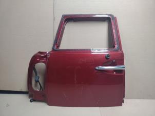 Gebruikte Achterklep deur links Mini Clubman (R55) 1.6 16V Cooper Prijs € 100,00 Margeregeling aangeboden door Uittenbogaard onderdelen BV