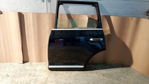 Gebruikte Deur 4Deurs links-achter Porsche Cayenne (9PA) 4.5 S V8 32V Prijs € 200,00 Margeregeling aangeboden door Uittenbogaard onderdelen BV