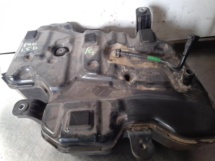 Gebruikte Adblue tank BMW 1 serie (F20) 116d 1.5 12V TwinPower Prijs € 200,00 Margeregeling aangeboden door Uittenbogaard onderdelen BV