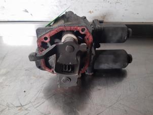 Gebruikte Schakelrobot Opel Corsa D 1.2 16V Prijs € 200,00 Margeregeling aangeboden door Uittenbogaard onderdelen BV