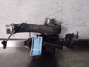 Gebruikte G-lader Renault Trafic New (JL) 2.5 dCi 16V 145 Prijs € 250,00 Margeregeling aangeboden door Uittenbogaard onderdelen BV