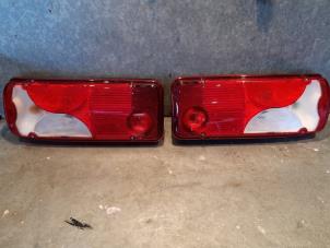 Nieuwe Achterlichtset links + rechts Volkswagen Crafter 2.0 BiTDI 4Motion Prijs € 108,90 Inclusief btw aangeboden door Uittenbogaard onderdelen BV