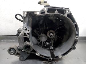 Gebruikte Versnellingsbak Ford Fiesta 6 (JA8) 1.0 EcoBoost 12V 100 Van Prijs € 300,00 Margeregeling aangeboden door Uittenbogaard onderdelen BV