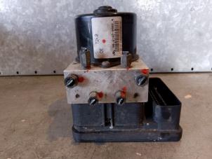 Gebruikte ABS Pomp Suzuki Swift (ZA/ZC/ZD1/2/3/9) 1.3 VVT 16V Prijs € 250,00 Margeregeling aangeboden door Uittenbogaard onderdelen BV