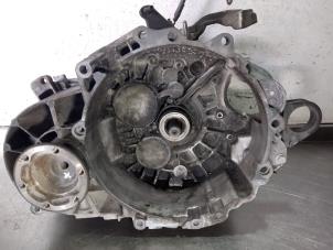 Gebruikte Versnellingsbak Volkswagen Tiguan (5N1/2) 1.4 TSI 16V Prijs € 350,00 Margeregeling aangeboden door Uittenbogaard onderdelen BV