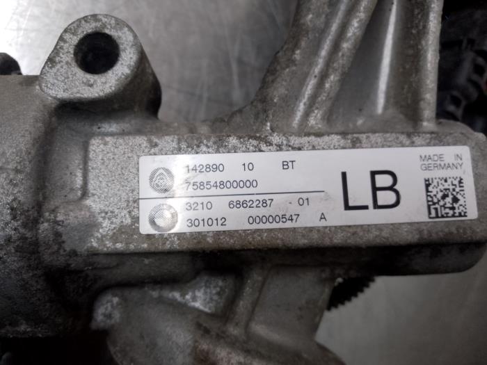 Stuurhuis van een BMW 3 serie (F30) 320d 2.0 16V 2012