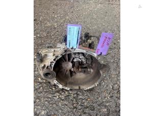 Gebruikte Versnellingsbak Kia Picanto (TA) 1.0 12V Prijs € 350,00 Margeregeling aangeboden door Uittenbogaard onderdelen BV