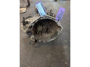 Gebruikte Versnellingsbak Hyundai i20 1.2i 16V Prijs € 265,00 Margeregeling aangeboden door Uittenbogaard onderdelen BV