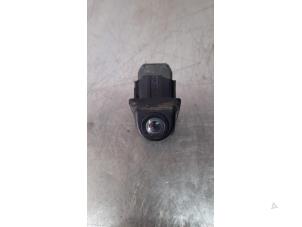 Gebruikte Achteruitrij Camera BMW 3 serie (F30) 330e Prijs € 125,00 Margeregeling aangeboden door Uittenbogaard onderdelen BV