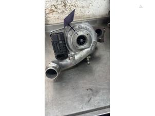 Gebruikte Turbo Jeep Grand Cherokee (WK/WK2) 3.0 CRD V6 24V Prijs € 320,00 Margeregeling aangeboden door Uittenbogaard onderdelen BV