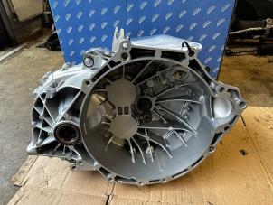 Gereviseerde Versnellingsbak Ford Mondeo V Wagon 2.0 TDCi 180 16V Prijs € 1.149,50 Inclusief btw aangeboden door Uittenbogaard onderdelen BV