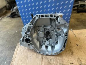 Gereviseerde Versnellingsbak Renault Kangoo Express (FW) 1.5 dCi 75 Prijs € 961,95 Inclusief btw aangeboden door Uittenbogaard onderdelen BV