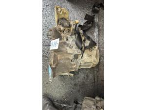 Gebruikte Versnellingsbak Volkswagen Golf VII (AUA) 1.2 TSI 16V Prijs € 600,00 Margeregeling aangeboden door Uittenbogaard onderdelen BV