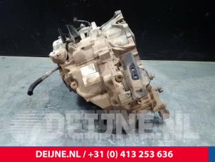 Volvo V70 Gearbox O1702 photo 2