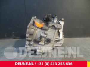 Volvo V40 Versnellingsbak O2054 foto 3