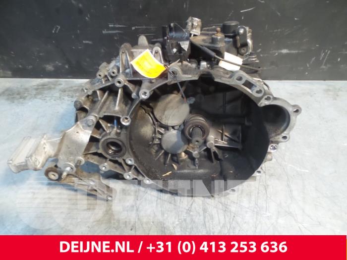 Volvo V40 Gearbox O2055