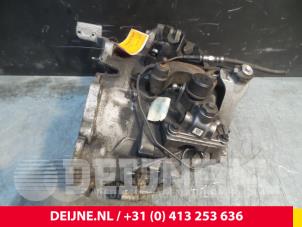 Volvo V40 Versnellingsbak O2055 foto 4