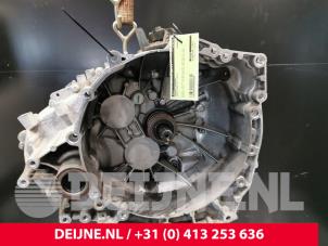 Gebruikte Versnellingsbak Volvo V40 (MV) 2.0 T3 16V Prijs € 650,00 Margeregeling aangeboden door van Deijne Onderdelen Uden B.V.