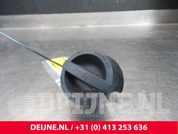 Gebruikte Olie vulpijp Volvo XC60 I (DZ) 2.4 D5 20V AWD Geartronic Prijs € 20,00 Margeregeling aangeboden door van Deijne Onderdelen Uden B.V.