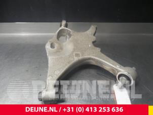 Volvo V90 Rear spring retainer, left O2959 photo 2