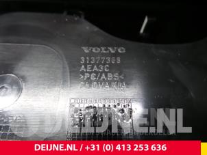 Volvo V90 Middle console O3074 photo 3