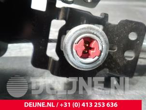 Volvo C30 Front seatbelt, right O3100 photo 3
