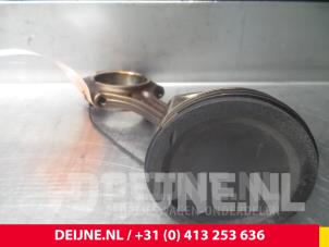 Volvo V70/S70 Piston O3193 photo 2