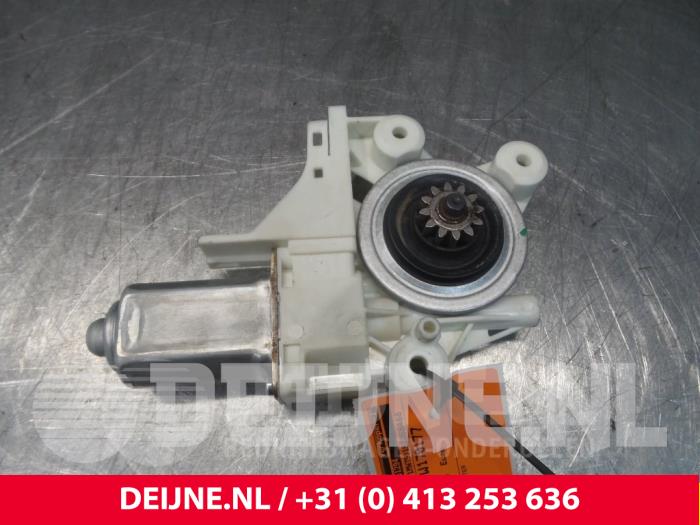 Volvo V50 Raammotor Portier O3208