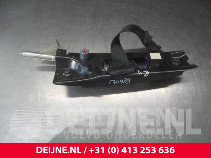 Volvo V70 Veiligheidsgordel rechts-voor O3307