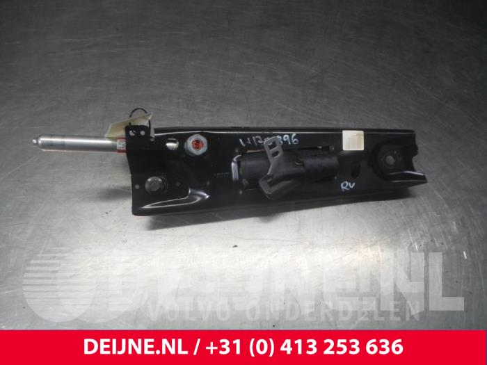 Volvo V70 Sicherheitsgurt rechts vorne O3312