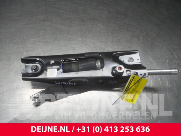 Volvo V70 Sicherheitsgurt rechts vorne O3313
