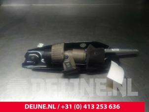 Volvo V70 Veiligheidsgordel rechts-voor O3317 foto 2