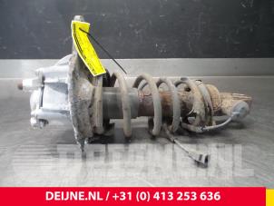 Volvo V70 Stoßdämpferstrebe rechts hinten O3352 foto 3