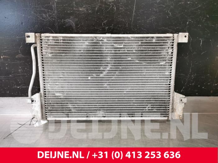 Airco Condensor van een Volvo 850 Estate 2.3i T-5 Turbo 20V 1995