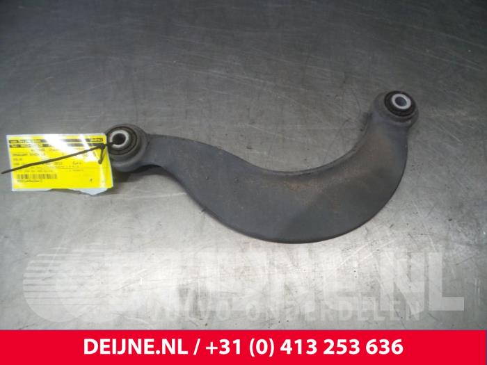 Volvo V40 Draagarm boven links-achter O3630