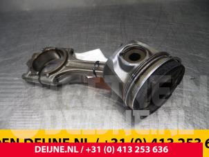 Volvo S80 Zuiger O3655 foto 2