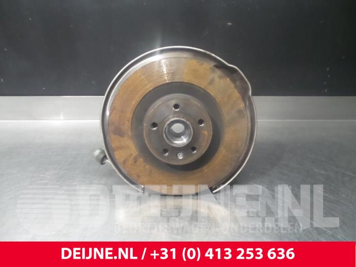 Volvo V90 Achsschenkel links hinten O3678