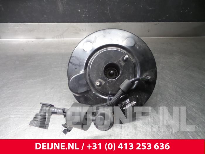 Volvo V40 Brake servo O3720