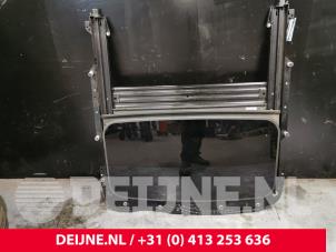 Gebruikte Schuifdak Volvo S80 (AR/AS) 2.4 D 20V Prijs € 100,00 Margeregeling aangeboden door van Deijne Onderdelen Uden B.V.