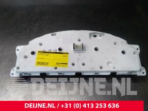 Volvo XC70 Odometer KM O3905 photo 2