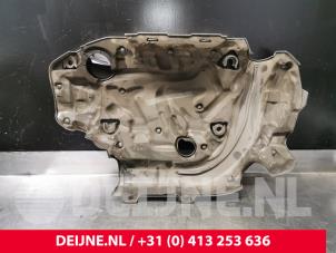 Volvo XC70 Engine protection panel O4241 photo 2