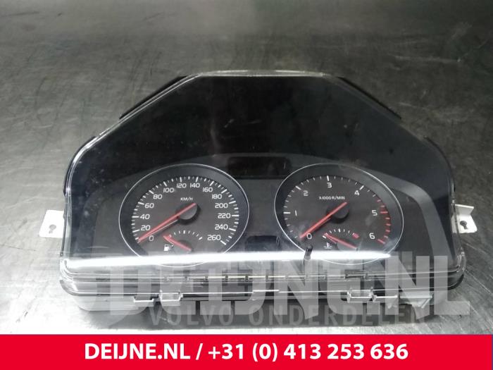 Volvo V50 Kilometerteller KM O4510