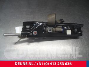 Volvo V70 Sicherheitsgurt links vorne O4528 foto 2
