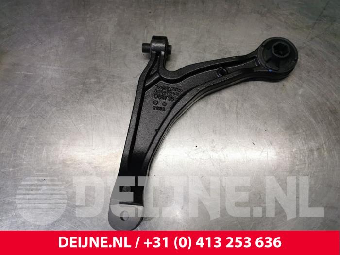 Volvo 9-Serie Draagarm rechts-voor O4537
