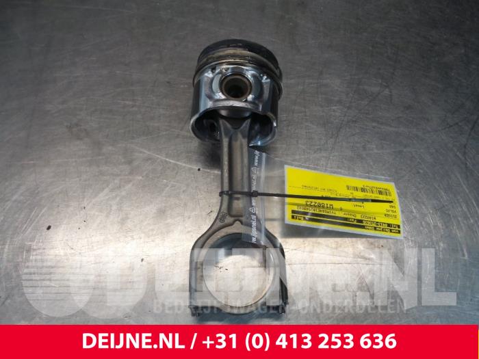 Volvo S40 Kolben O4680
