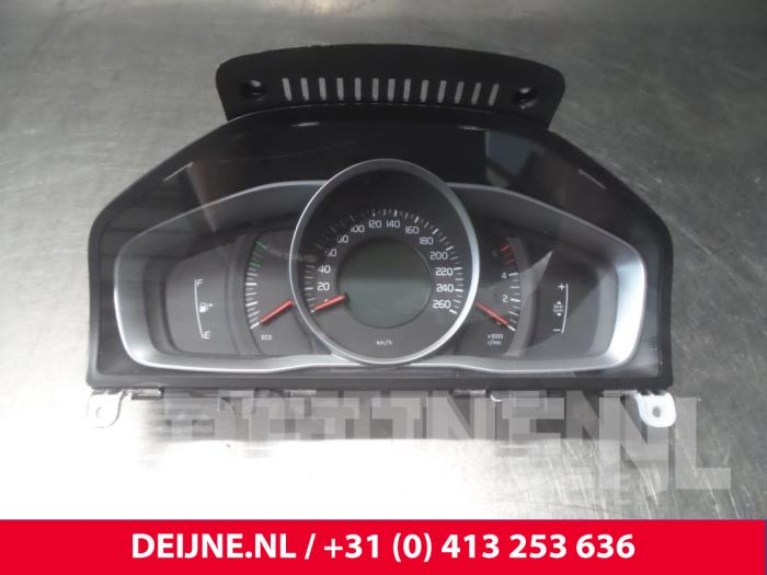 Volvo V70 Kilometerteller KM O4928