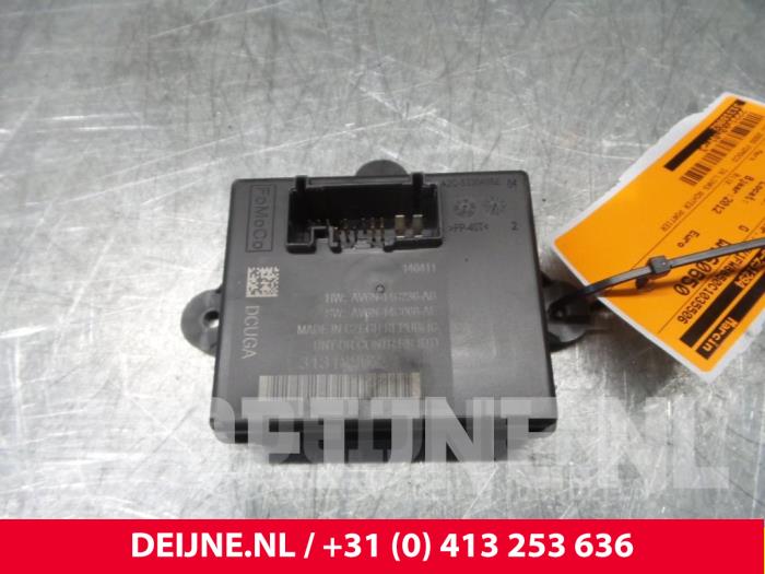 Volvo V60 Central door locking module O4974